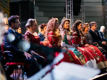 Diretoria e soberanas da XI Femaçã receberam autoridades e convidados na solenidade de abertura do evento.  