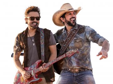 A dupla Fernando & Sorocaba se apresenta no Palco Gala no sábado (20). Crédito: Cadu Fernandes.